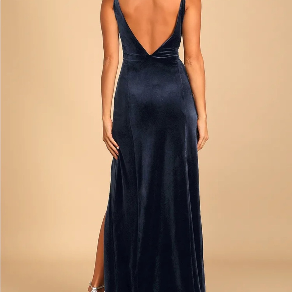 Navy blue Lulus dress. Worn once for 3 hours! - Picture 2 of 2